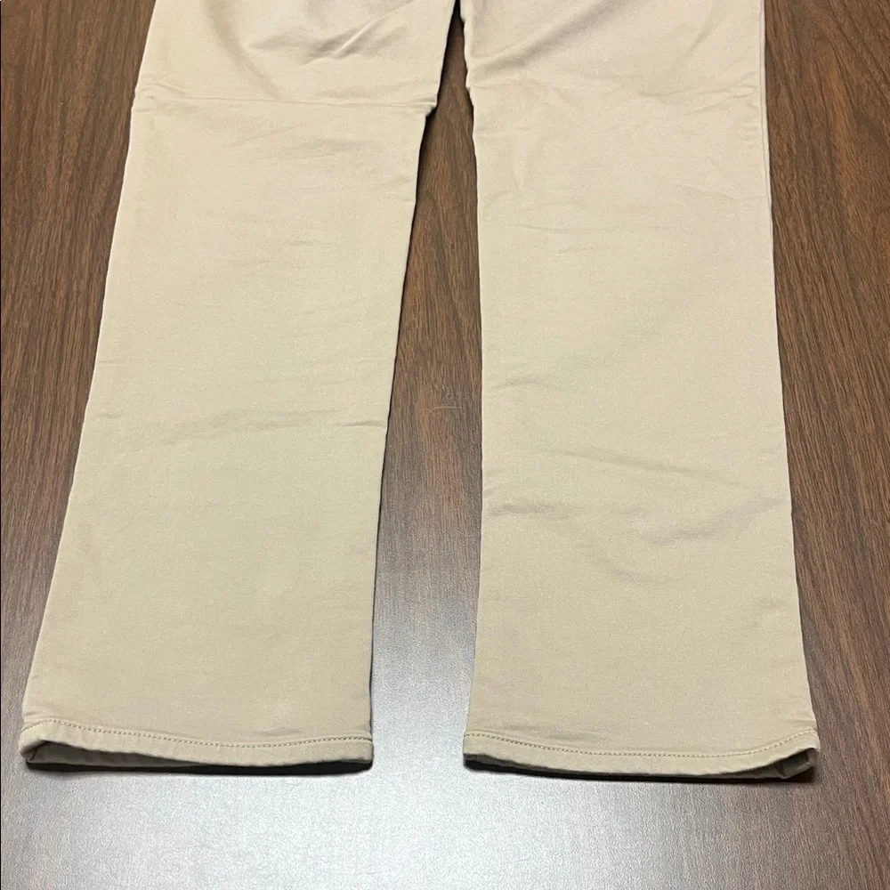Banana Republic The Traveler Slim Fit Tan Pants, size 32x32‎